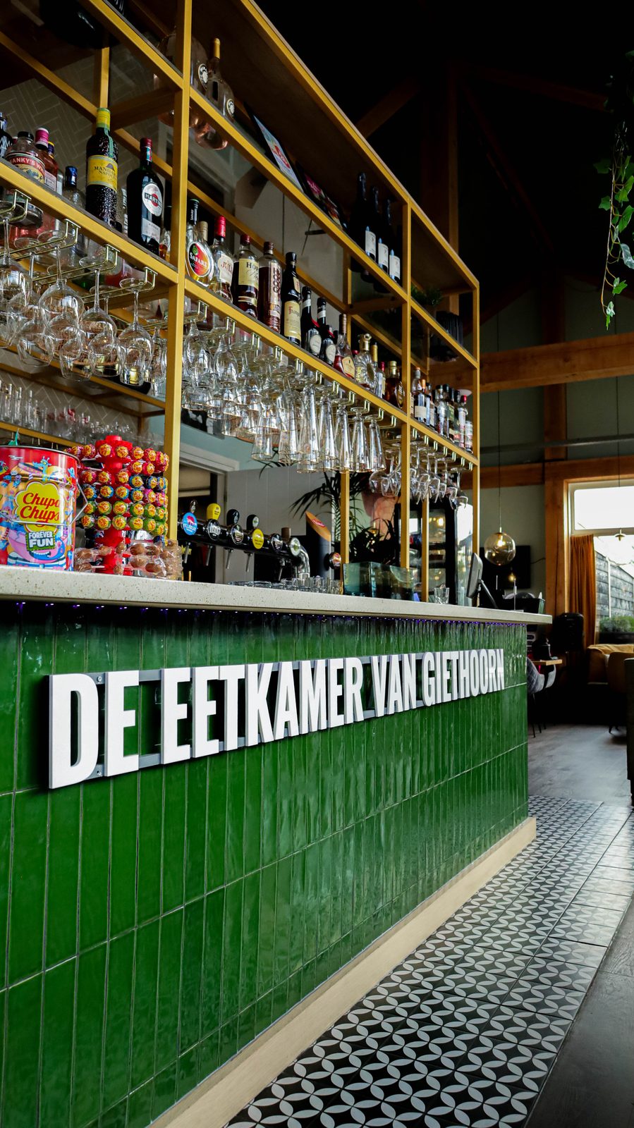 De bar van De Eetkamer van Giethoorn